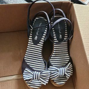 American Eagle wrapped wedge